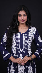 将图像加载到图库查看器中， Safina Women&#39;s Lakhnavi Handcrafted Modal Cotton Chikankari Kurta And Palazzo Set - HONC0170500
