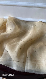 将图像加载到图库查看器中， Marifa Women&#39;s Lakhnavi Handcrafted Pure Organza Chikankari Unstitched Kurta And Dupatta Set- HONC0299979
