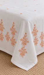 Lakhnavi Handcrafted Cotton Chikankari Bedsheet Set - HONC0379442