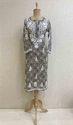 将图像加载到图库查看器中， Maiwish Women&#39;s Lakhnavi Handcrafted Printed Cotton Chikankari Kurti - HONC028353
