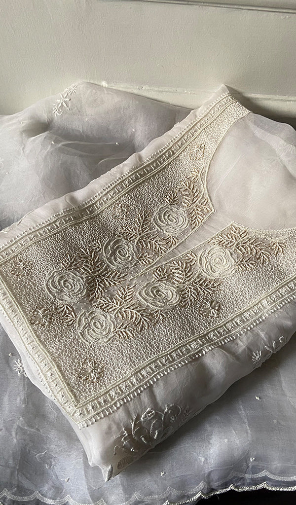 Lakhnavi 手工制作纯欧根纱 Chikankari 未缝合库尔塔和杜帕塔套装 - HONC0111117