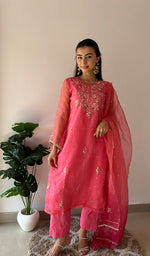将图像加载到图库查看器中， Women's Lucknowi Handcrafted Pure Organza Silk Stitched Chikankari Kurta, Dupatta With Pant Set- HONC0362245