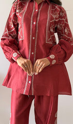 Load image into Gallery viewer, Women's Lakhnavi Handcrafted Chanderi Silk Chikankari Top And Pant Set - HONC0379822
