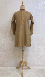 将图像加载到图库查看器中， Men&#39;s Lucknowi Handcrafted Cotton Chikankari Kurta - HONC0433
