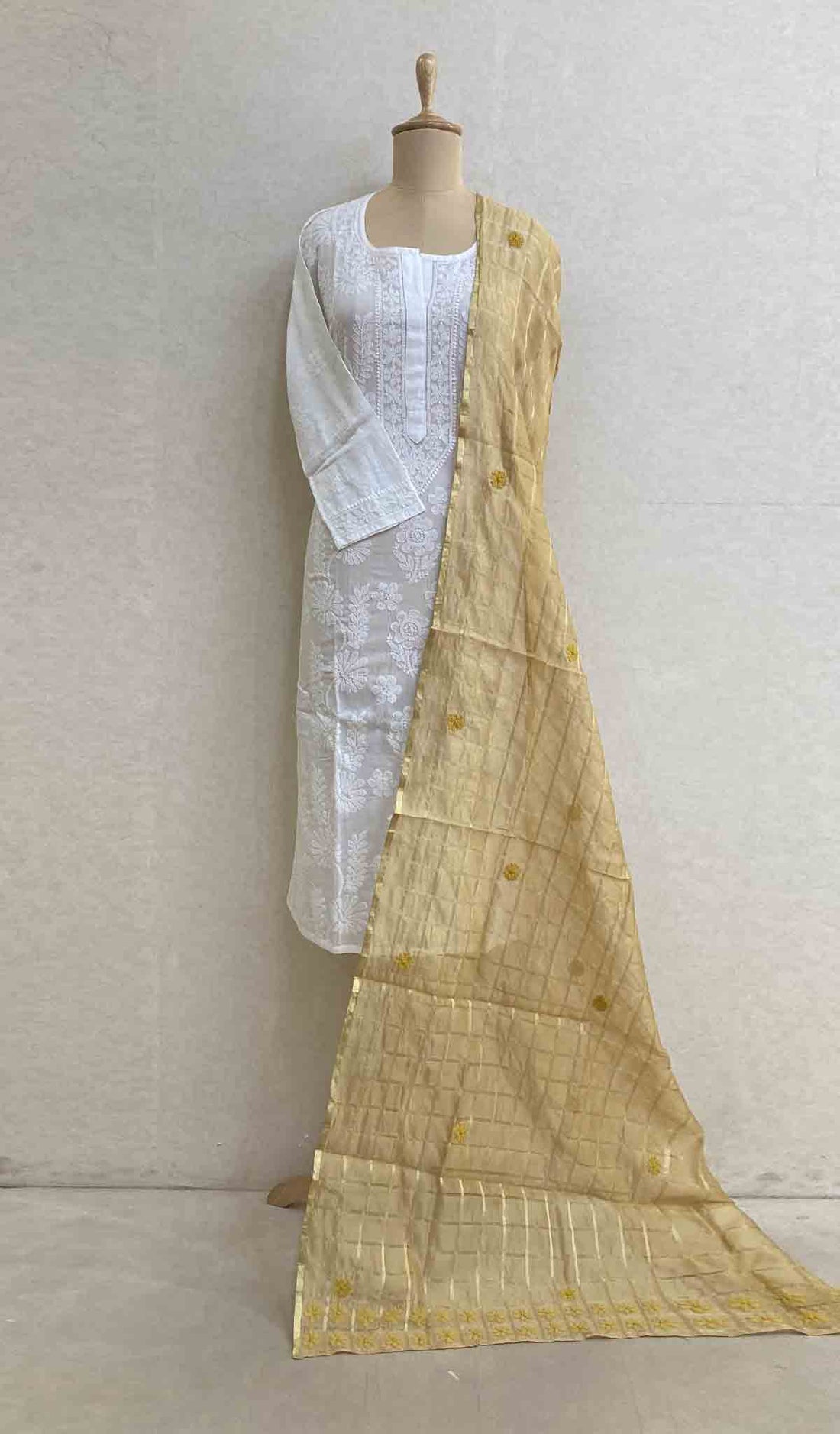 Women's Lakhnavi Handcrafted Chanderi Silk Chikankari Dupatta - HONC049167