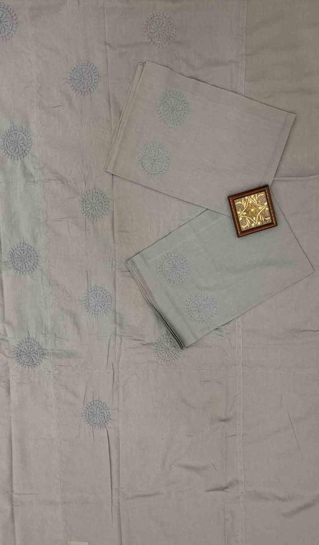 Lakhnavi 手工制作的 Chikankari 棉质床单套装 - HONC043428