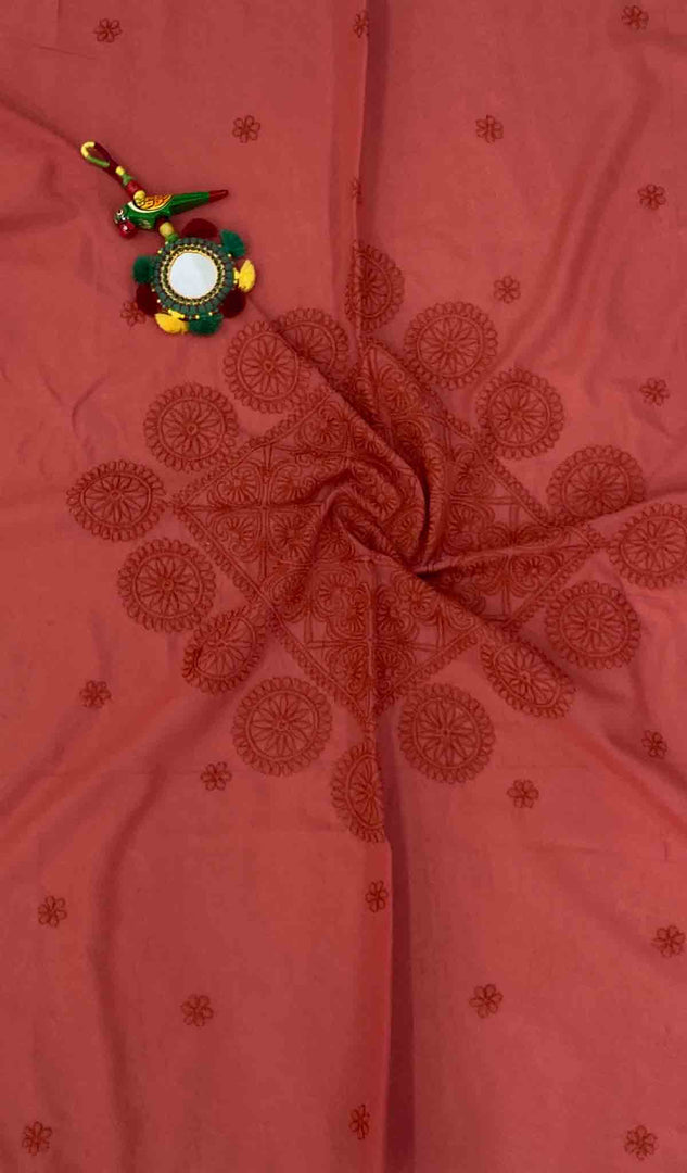 Lakhnavi 手工制作的棉质 Chikankari 桌布 - HONC041211