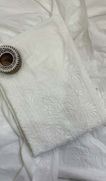 Load image into Gallery viewer, Women&#39;s Lakhnavi Handcrafted Mul Cotton Chikankari Kurta Dupatta Set - HONC0112238