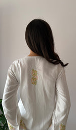 Load image into Gallery viewer, Women's Lakhnavi Handcrafted Cotton Chikankari Kurti And Plazzo Set - HONC0375712