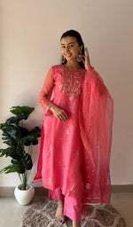 将图像加载到图库查看器中， Women's Lucknowi Handcrafted Pure Organza Silk Stitched Chikankari Kurta, Dupatta With Pant Set- HONC0362245