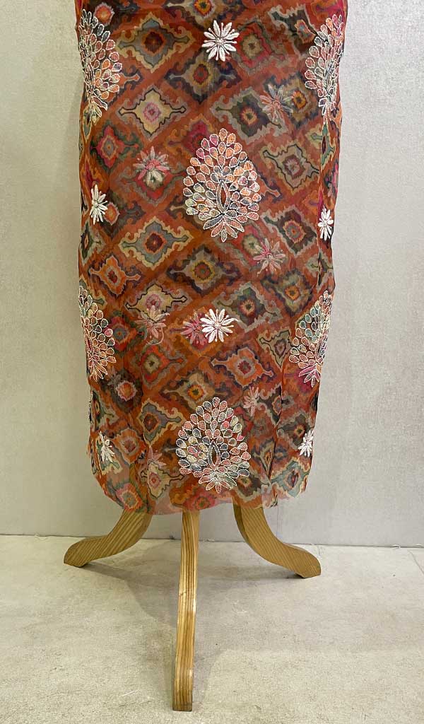 Lakhnavi 手工制作的欧根纱 Chikankari 未缝合 Kurti 面料 - Honc083543