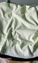 将图像加载到图库查看器中， Alveena Women&#39;s Lakhnavi Handcrafted Cotton Unstitched Chikankari Kurta And Kurta Dupatta Set - HONC0101900
