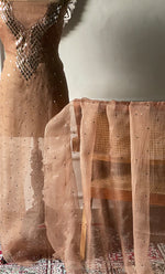 将图像加载到图库查看器中， Alfia Women&#39;s Lakhnavi Handcrafted Pure Organza Chikankari Unstitched Kurta And Dupatta Set- HONC0328068
