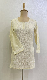 将图像加载到图库查看器中， Samira Women&#39;s Lucknowi Handcrafted Cotton Chikankari Top - HONC0165187
