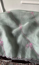 将图像加载到图库查看器中， Gulaab Women's Lakhnavi Handcrafted Pure Organza Chikankari Unstitched Kurta And Dupatta Set - HONC0311847