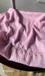 将图像加载到图库查看器中， Women&#39;s Lakhnavi Handcrafted Mul Chanderi Semi - Stitched Kurta And Dupatta Set - HONC0303412
