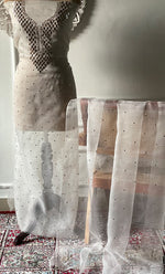 将图像加载到图库查看器中， Alfia Women&#39;s Lakhnavi Handcrafted Pure Organza Chikankari Unstitched Kurta And Dupatta Set- HONC0326234
