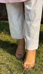 Load image into Gallery viewer, Women&#39;s Lucknowi Handcrafted Linen Cotton Chikankari Pant - HONC0260163
