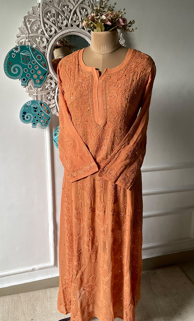 Lucknowi Chikankari kurtas