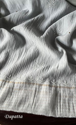 将图像加载到图库查看器中， Women&#39;s Lakhnavi Handcrafted Mul Chanderi Kurta And Dupatta Set - HONC0296494

