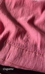 将图像加载到图库查看器中， Women&#39;s Lakhnavi Handcrafted Mul Chanderi Unstitched Kurta And Dupatta Set - HONC0278924
