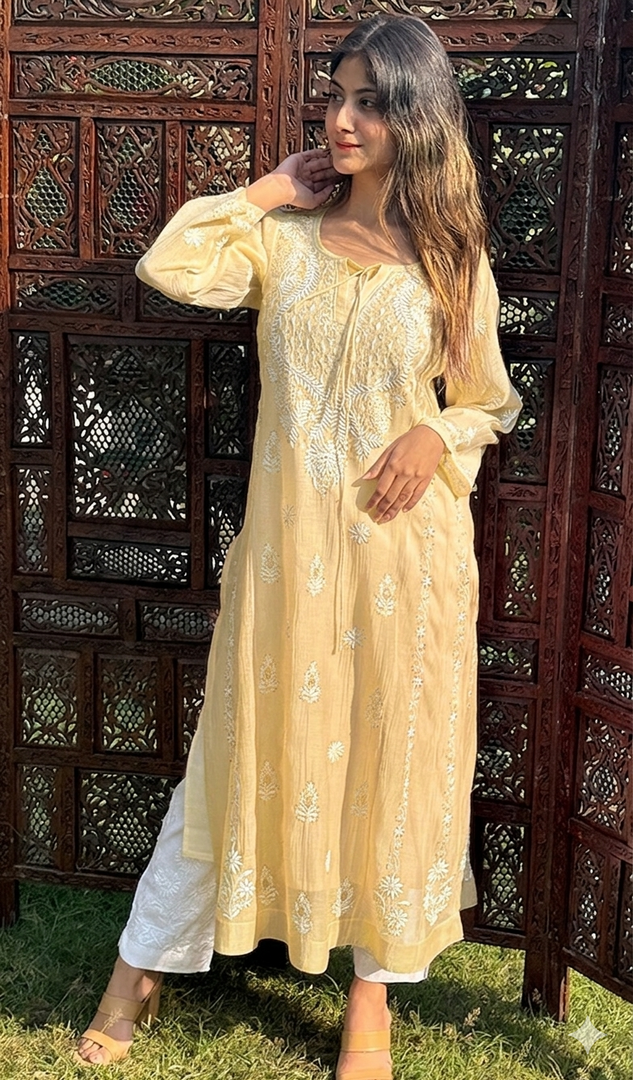 Nafasat Women's Lucknowi Handcrafted Mul Chanderi Chikankari Kurti - HONC0256466