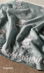 Load image into Gallery viewer, Women&#39;s Lakhnavi Handcrafted Cotton Chikankari Kurta And Kurta Dupatta Set - HONC0306647
