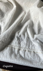 将图像加载到图库查看器中， Women&#39;s Lakhnavi Handcrafted Mul Chanderi Semi - Stitched Kurta And Dupatta Set - HONC0276198
