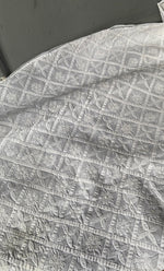 Load image into Gallery viewer, Men&#39;s Lucknowi Handcrafted Cotton Chikankari Kurta - HONC0283972
