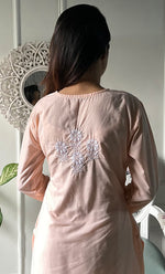 将图像加载到图库查看器中， Women's Lucknowi Handcrafted Cotton Chikankari Kurti - HONC0330751