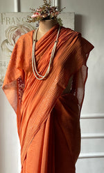 将图像加载到图库查看器中， Women&#39;s Lakhnavi Handcrafted Mul Chanderi Chikankari Saree - HONC0317893
