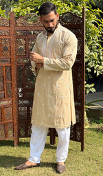 Load image into Gallery viewer, Men&#39;s Lucknowi Handcrafted Cotton Chikankari Kurta - HONC0126750
