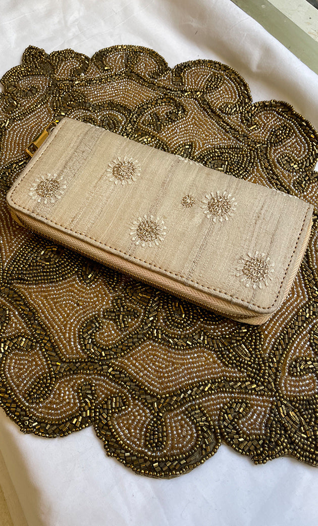Nazrana Chikankari Handcrafted Beige Purse – Elegant Embroidered Wallet - HONC0310081