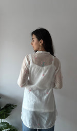 Load image into Gallery viewer, Sophia Women's Lakhnavi Handcrafted Mul Chanderi Chikankari Top - HONC0372965