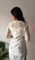 Load image into Gallery viewer, Women's Lakhnavi Handcrafted Mul Chanderi Chikankari Top - HONC0372703