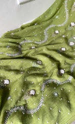 Load image into Gallery viewer, Rabia Women&#39;s Lucknowi Handcrafted Mul chanderi Chikankari Kaftan - HONC0311996
