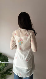 Load image into Gallery viewer, Sophia Women's Lakhnavi Handcrafted Mul Chanderi Chikankari Top - HONC0372931
