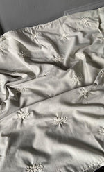 Load image into Gallery viewer, Men&#39;s Lucknowi Handcrafted Cotton Chikankari Kurta - HONC0302822
