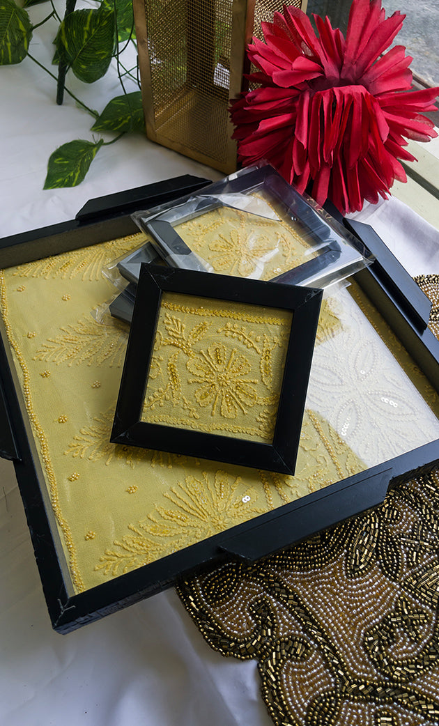 Chikankari Tray with Four Coasters - HONCO254720