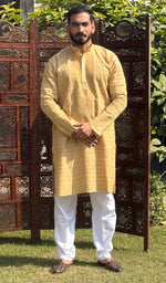 Load image into Gallery viewer, Men&#39;s Lucknowi Handcrafted Cotton Chikankari Kurta - HONC0123585
