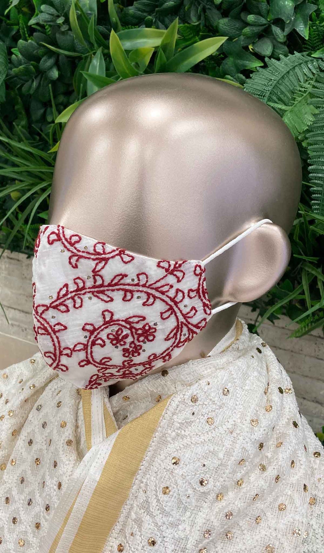 Lucknowi Handcrafted Chikankari Mask - NC0M404