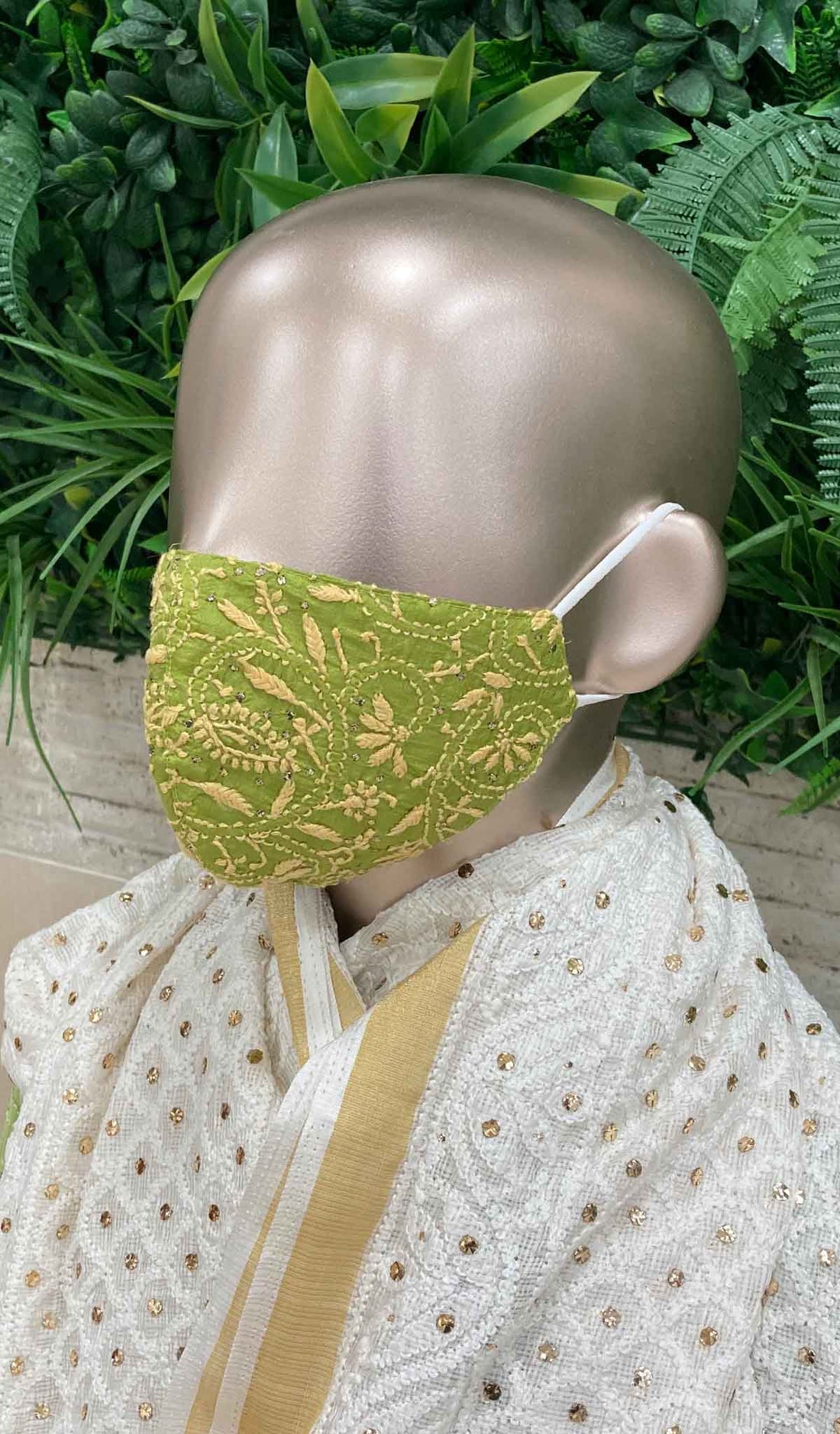 Lucknowi Handcrafted Chikankari Mask - NC0M501