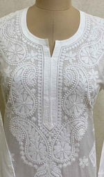 将图像加载到图库查看器中， 勒克瑙手工制作的白色棉质 Chikankari Kurti - HONC029997
