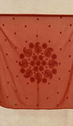 将图像加载到图库查看器中， Lakhnavi 手工制作的棉质 Chikankari 桌布 - HONC041272
