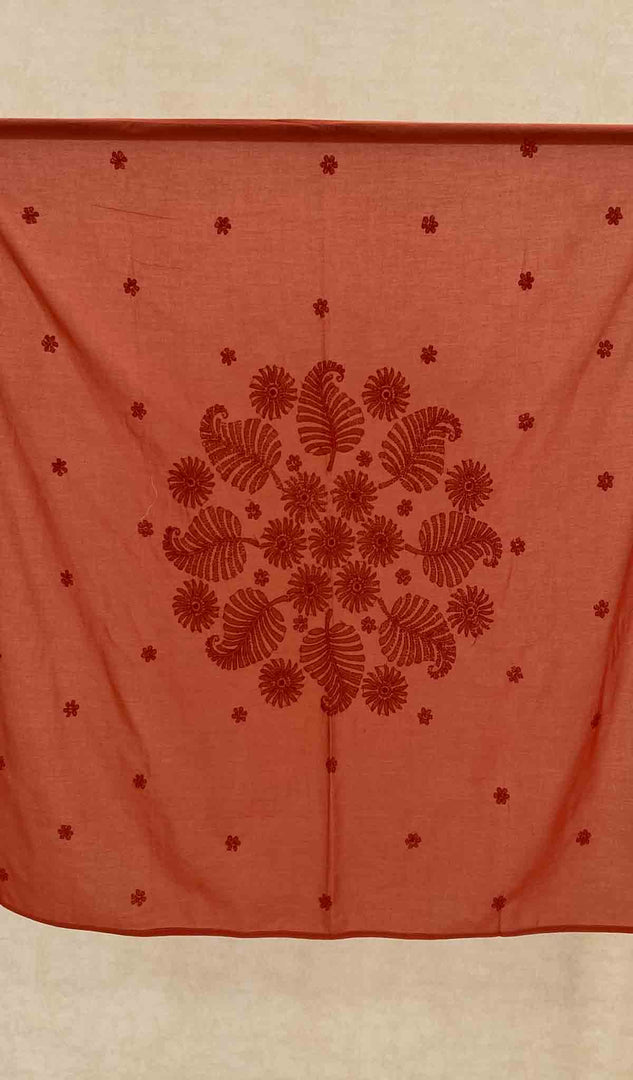 Lakhnavi 手工制作的棉质 Chikankari 桌布 - HONC041272