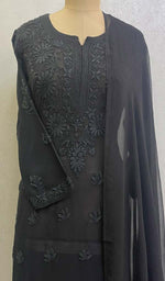 将图像加载到图库查看器中， Lucknowi 手工粘胶乔其纱 Chikankari Kurta Palazzo 带 Dupatta 套装 - HONC0113553
