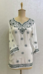 Load image into Gallery viewer, Women&#39;s Lakhnavi Handcrafted Cotton Chikankari Top - HONC077619