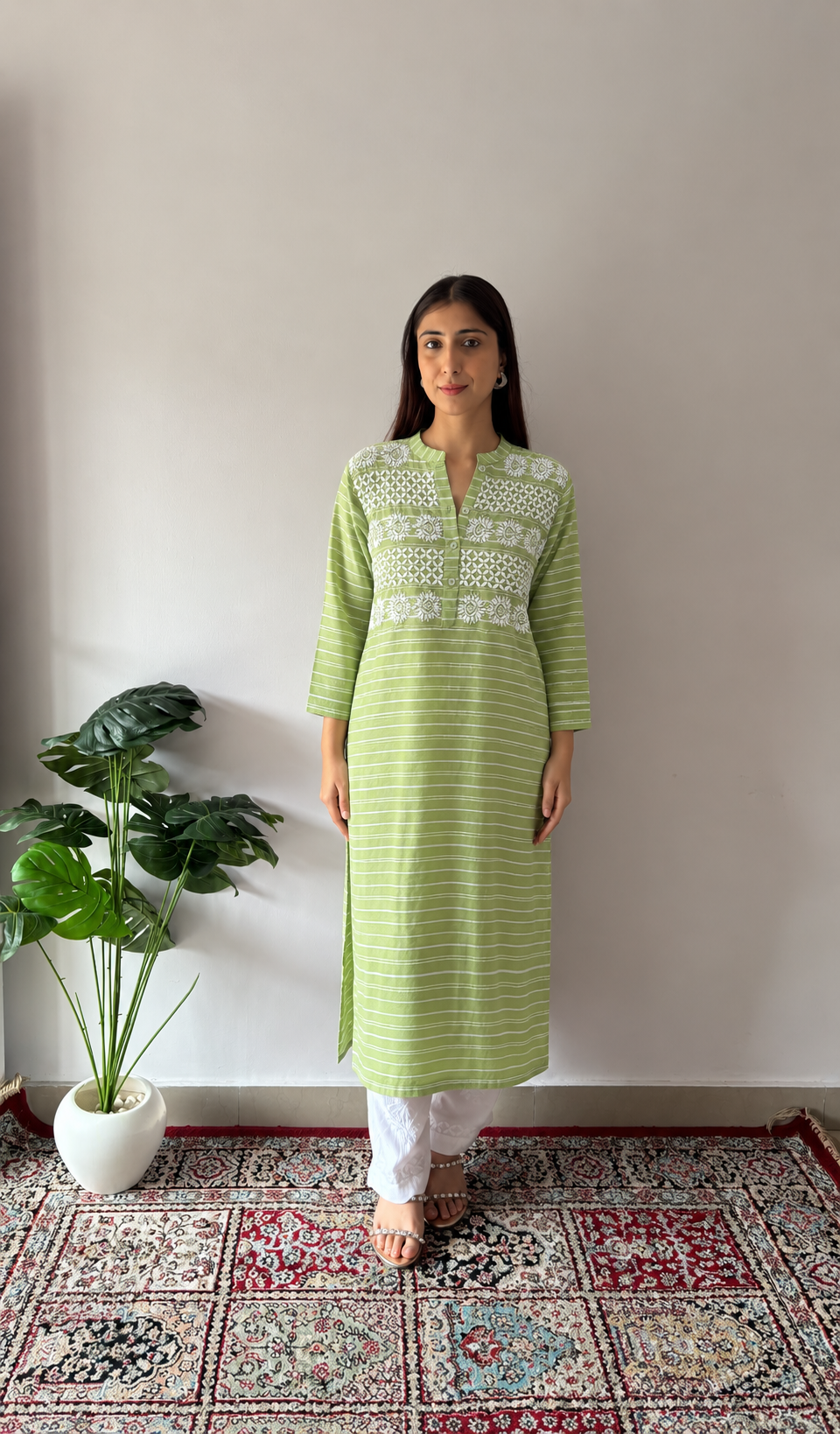 Iqra Women's Lucknowi Handcrafted Cotton Chikankari Kurti - HONC0276879