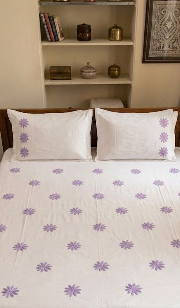 Lakhnavi Handcrafted Cotton Chikankari Bedsheet Set - HONC0373293