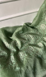 将图像加载到图库查看器中， Mainaaj Women's Lakhnavi Handcrafted Pure Organza Chikankari Unstitched Kurta And Dupatta Set - HONC0330934